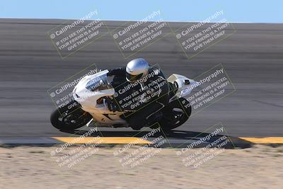 media/Nov-06-2023-Moto Forza (Mon) [[ce023d0744]]/2-Advanced Group/Session 2 (Bowl Speed Pans)/